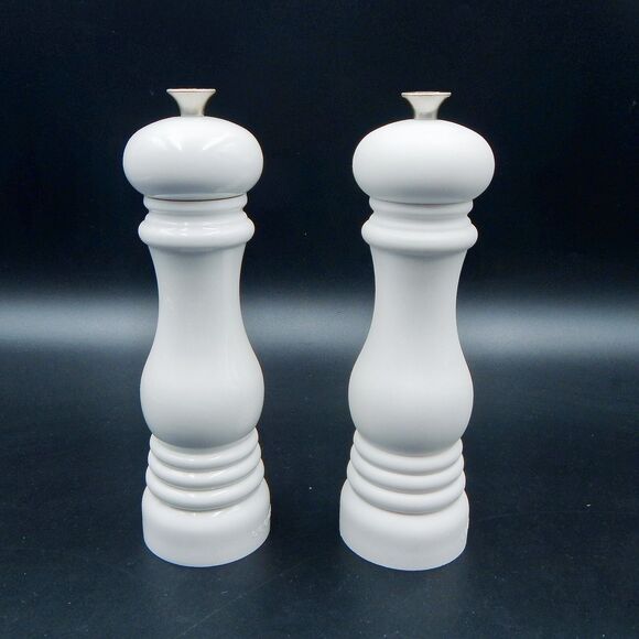 Le Creuset Salt And Pepper Grinder Mills White 8.5 Inches Matte & Glossy Pair - Picture 4 of 7